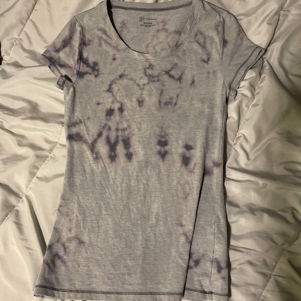 Tee shirt